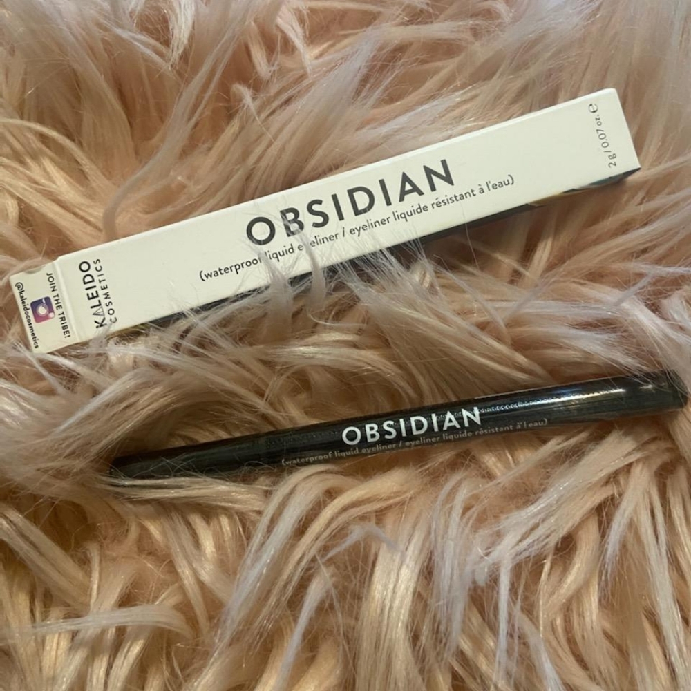 Obsidian waterproof liquid eyeliner